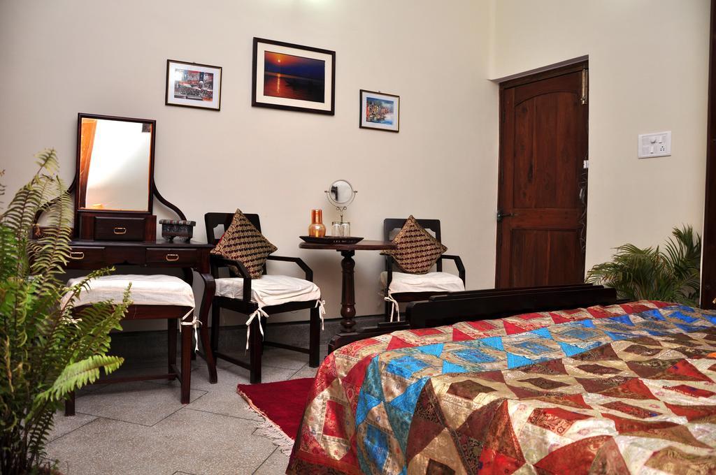Aashray Varanasi Exterior foto